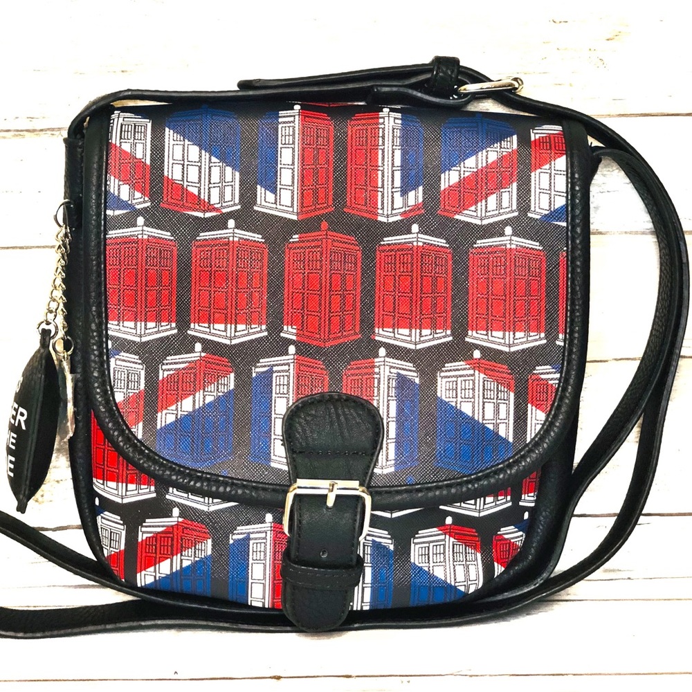 SOLD♏️Doctor Who Union Jack Tardis Print Crossbody w/ Detachable Charms 8”x8” - Picture 11 of 11